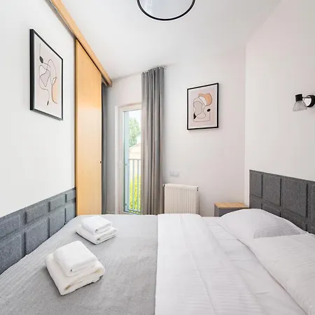 Praga Bliska Modern Apartment
