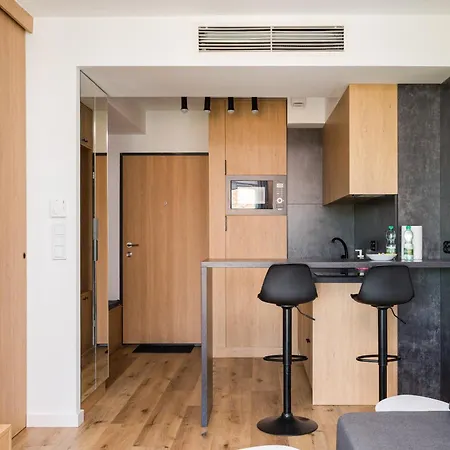 Praga Bliska Modern By Bookinghost Appartement *